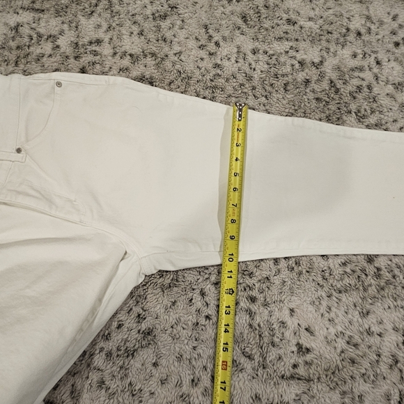 Gloria Vanderbilt NWOT 10 White Amanda Hi Rise Straight Leg Summer Stretch Jean - Picture 12 of 12